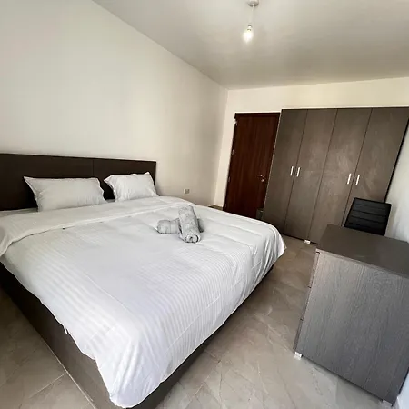 R1 Rn Retreat * St. Paul's Bay